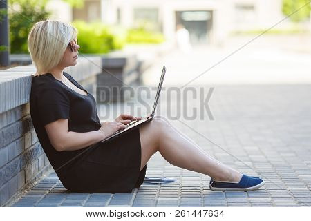 Woman Plus Size In Sunglasses Smiles On Sunny Day Outdoors, A Haircut Is Creative, Overall Plan, Fre