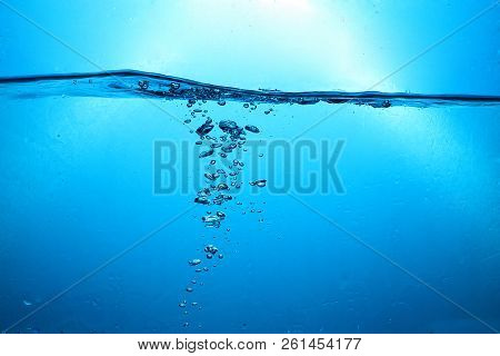 Fresh Water With Underwater Bubbles Texture Background