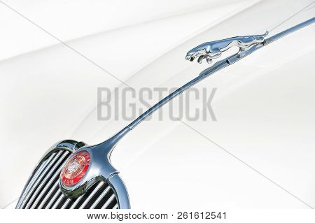 Yateley, Uk - May 7: Chromed Vehicle Insignia On A Vintage Jaguar Xk 150 Automobile In Yateley, Uk O