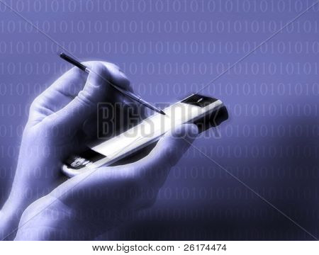 Person, der har en pda handheld indretning med stylus