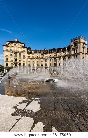 Munich, Germany - Sept 6, 2018: Tourists And Locals Visit The Karlsplatz Or Stachus. Is A Large Squa