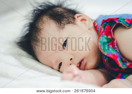 Baby Girl Sleep With Aunty At Home