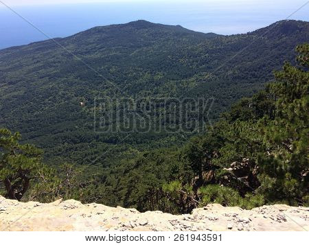 Nature In The Mountains On The Southern Coast Of Crimea. Botkin, Tarakhtashskaya, Miskhorskaya Trail
