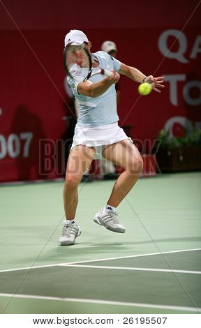 Belgiske tennis stjerne Justine Henin i aktion mod Alicia Molik på Qatar Total Open, Doha, Febr