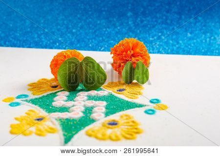 Happy Dussehra Greeting Card , Green Leaf And Rice