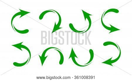 Arrows Graphic Green Color Isolated On White Background, Curved Arrow Green Modern, Illustration Arr