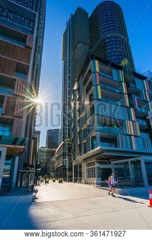 Sydney, Australia - November 24, 2016: People At Barangaroo Precinct Walking Early In The Morning. B