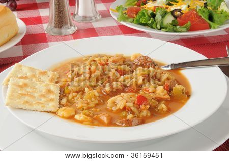 Kylling og pølse Gumbo suppe