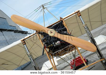 ดูอากาศ - Bleriot เครื่องบินจำลอง