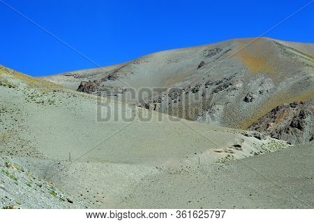 Dangerous Ledge Path To Descend From Chuculaqui To Caipe. Salta, Argentina