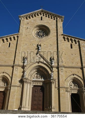 Arezzo - gotická katedrála Saint Donatus