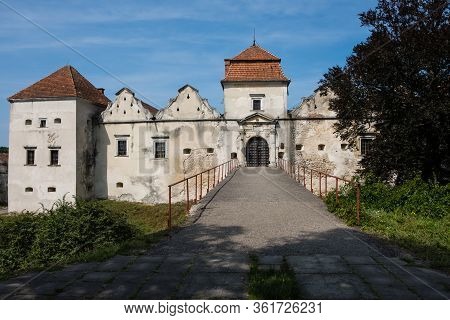 Svirzh, Ukraine - August 25 2019: Main View To Famous Ukranian Landscape Ruined Svirzh Castle Built 