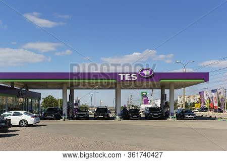 Simferopol, Crimea, Russia-september 13, 2019: Tes Brand Gas Station On The Simferopol-evpatoria Hig