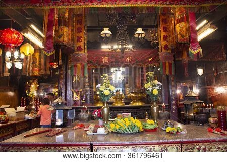 Buddha God Goddess Statue And Decoration Of Leng Chu Kiang Or Chao Mae Lim Ko Niao Chinese Shrine Fo