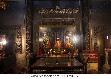 Buddha God Goddess Statue And Decoration Of Leng Chu Kiang Or Chao Mae Lim Ko Niao Chinese Shrine Fo