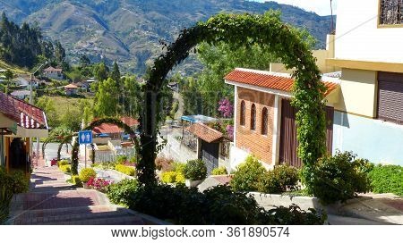 Chordeleg, Azuay, Ecuador - October 30, 2018: View At The Street Going Down To Valley In Chordeleg T