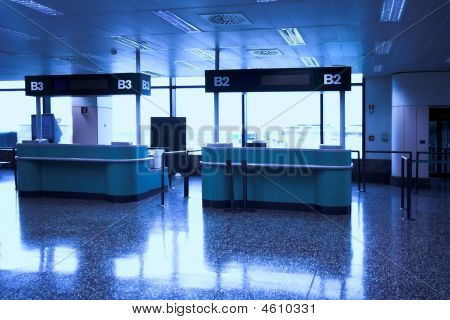 Havaalanında masaları