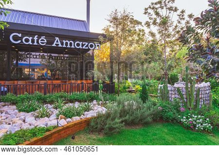 Kanchanaburi,thailand - February 14, 2021 : Beautiful Garden Decoration Of Cafe Amazon Coffee Shop A