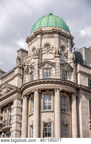 Beatiful Archicture On Regent Street In London.