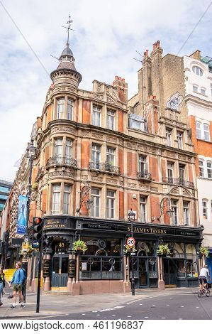 London, Uk - August 22: St James Tavern Close To Picadilly Circus, West End, London.