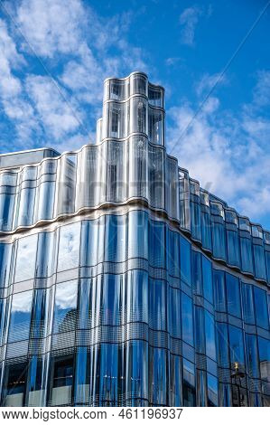 London, Uk - August 23, 2022: Modern Archictecture Architecture Of Buildings On Oxford Street In Lon