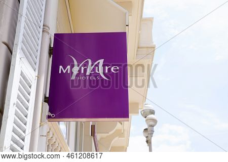 Bordeaux , Aquitaine  France - 08 31 2022 : Mercure Hotel Sign Text And Purple Logo Brand On Wall Bu