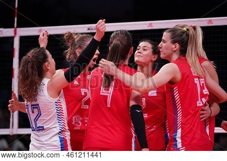 Ankara, Turkiye - June 03, 2022: Serbia Players Celebrating Score Point During Bulgaria Vnl Pool Mat