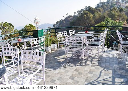 Early Morning View Of Modern Rooftop Restaurant At Kasauli, Himachal Pradesh In India, View Of Mount