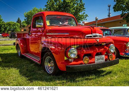 Falcon Heights, Mn - June 17, 2022: Low Perspective Front Corner View Of A 1951 Ford F3 Pickup Truck