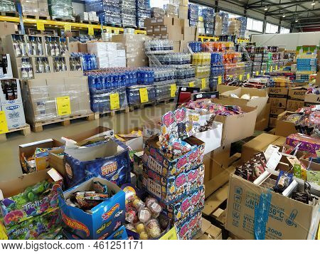 Discount Store Chain Mere, Ruma, Serbia, April 15, 2022. Food And Household Goods At Low Prices In A