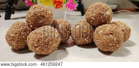 Wheat Laddu For Health, Wheat Flour Laddu Or Atta Laddo