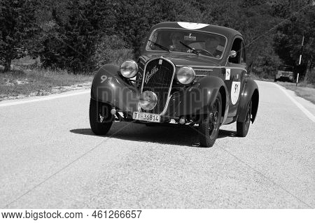 Fiat 508 S Mm Balilla Berlinetta Aerodinamica 1935 On An Old Racing Car In Rally Mille Miglia 2022 T