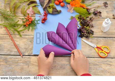 Step By Step Instructions Of Autumnal Application Umbrella With Natural Leaves. Step 6 - Glue The Co