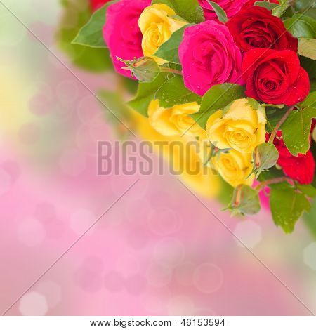 multcolored rozen boeket