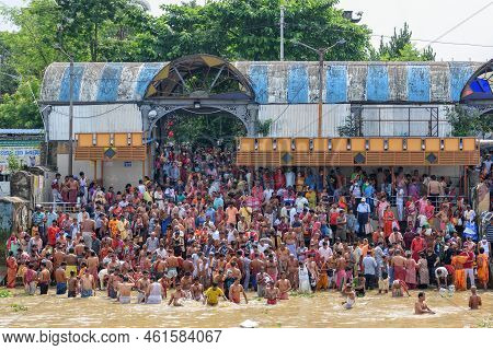 Indian Hindu People Do Faithful Offer 