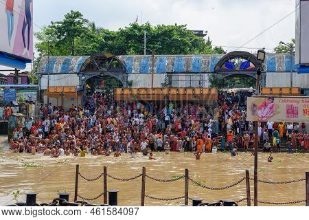Indian Hindu People Do Faithful Offer 