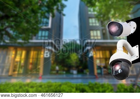 Multi-angle Cctv System On Condos, Corridors, Residential Houses, Blurred Background Poles, Backgrou