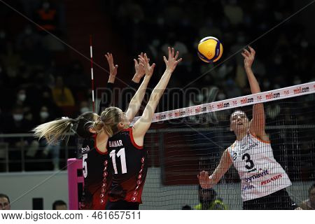 Istanbul, Turkey - January 30, 2022: Seyma Ercan And Bahar Toksoy Guidetti In Action During Turk Hav