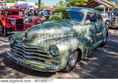Falcon Heights, Mn - June 18, 2022: High Perspective Front Corner View Of A 1947 Chevrolet Stylemast