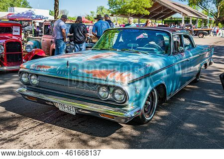Falcon Heights, Mn - June 18, 2022: High Perspective Front Corner View Of A 1963 Dodge Custom 880 Se