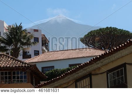 Icod De Los Vinos, Tenerife, Canary Islands, Spain, September 17, 2022: Teide Volcano Seen From The 