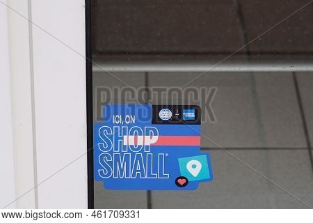 Bordeaux , Aquitaine  France - 10 09 2022 : American Express And Shop Small Logo Brand And Sign Text