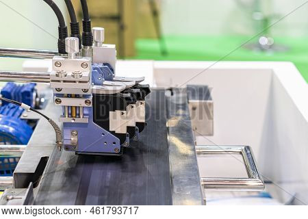 Inkjet Print Head Component Of Continuous Label Or Graphics Printer Machine For Manufacturing Proces