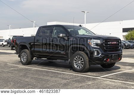 Fishers - Circa September 2022: Gmc Sierra 1500 At4 Display. The Gmc Sierra 1500 Is Available In A V