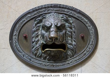 LÃ¶we Low relief