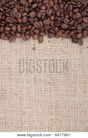 เมล็ดกาแฟคั่วสีน้ำตาล