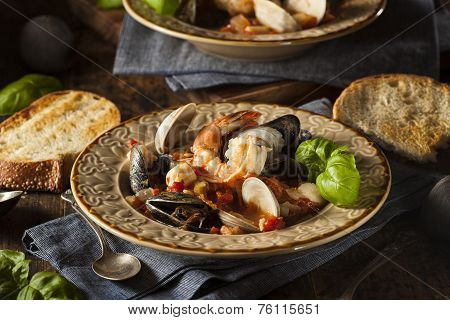 Homemade Italian Seafood Cioppino