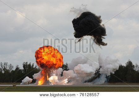 Explosion