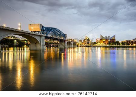 Chattanooga, Tennessee, USA city skyline at dusk.
