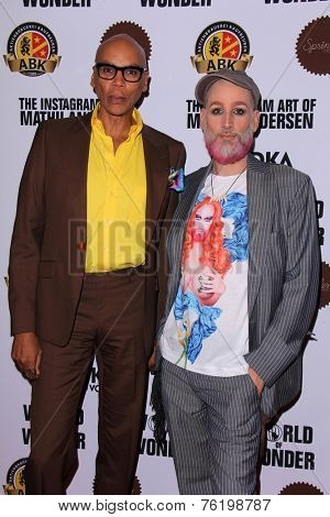LOS ANGELES - NOV 13:  RuPaul, Mathu Andersen at the The Instagram Art of Mathu Andersen at the World of Wonder Gallery on November 13, 2014 in Los Angeles, CA